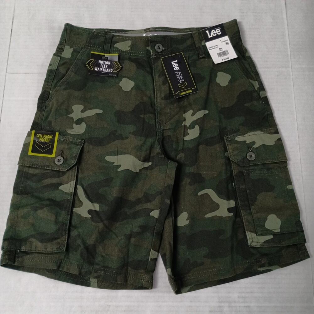 Lee Men's 30 Cargo Shorts Green‎ Camo Motion Flex Waistband